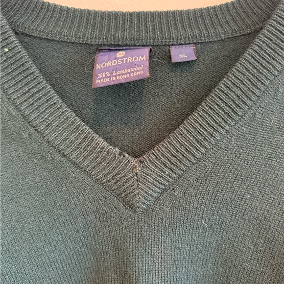 Vintage 90's Nordstrom Forest Green Oversized V-Neck Sweater 100% Lambswool - Picture 10 of 10